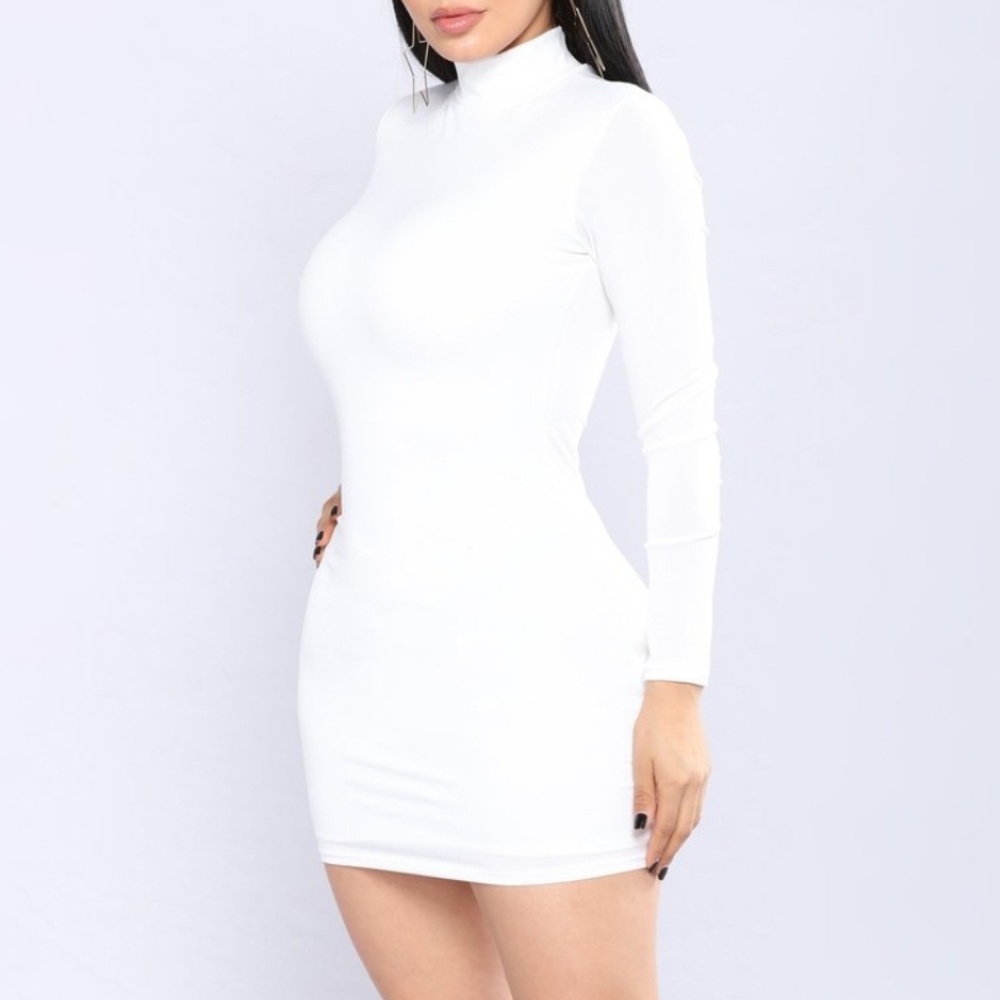 White long sleeve dress